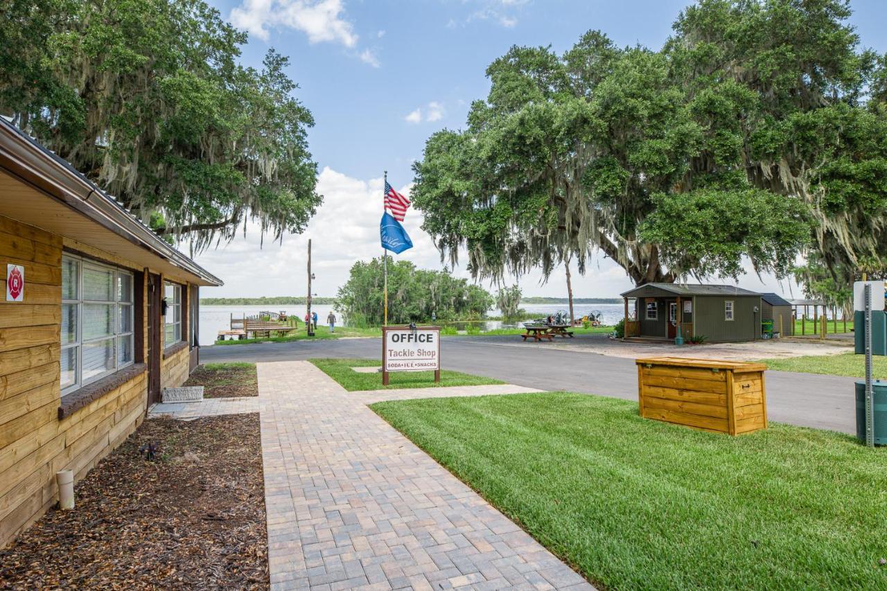 Idlewild Lodge And Rv Park Lake Panasoffkee エクステリア 写真