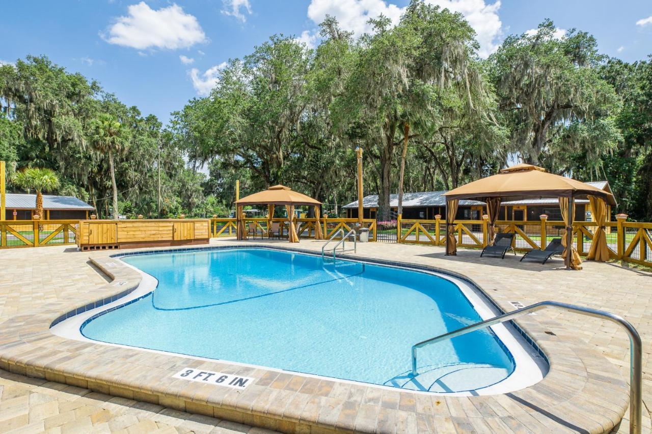 Idlewild Lodge And Rv Park Lake Panasoffkee エクステリア 写真