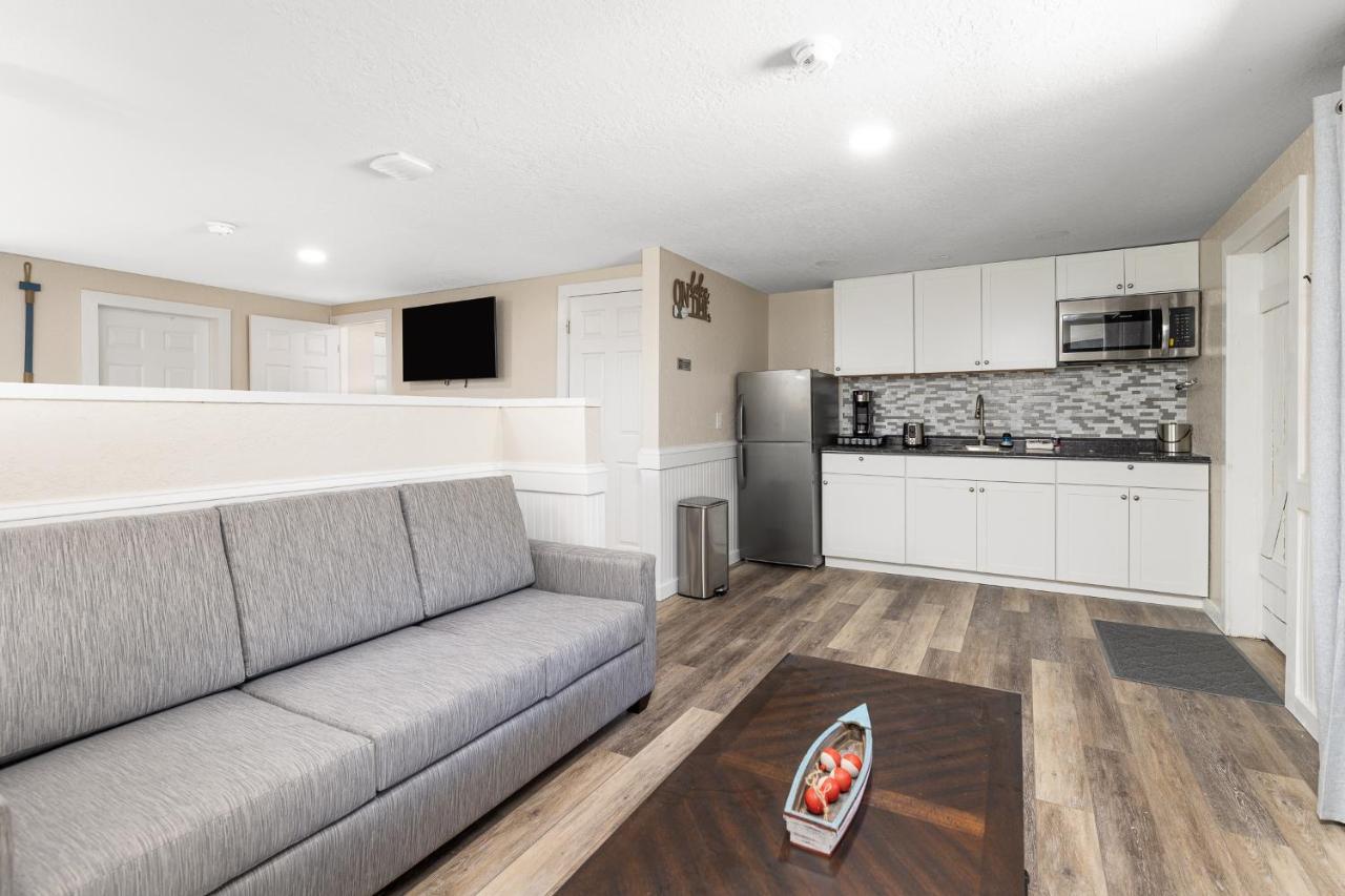 Idlewild Lodge And Rv Park Lake Panasoffkee エクステリア 写真