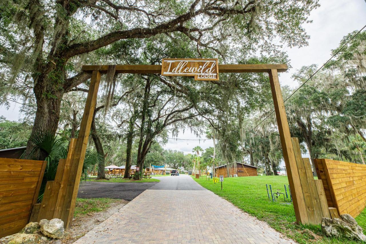 Idlewild Lodge And Rv Park Lake Panasoffkee エクステリア 写真